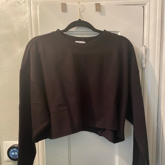 WeWoreWhat Cropped Sweatshirt - Black - size L - NWT - Picture 4 of 5